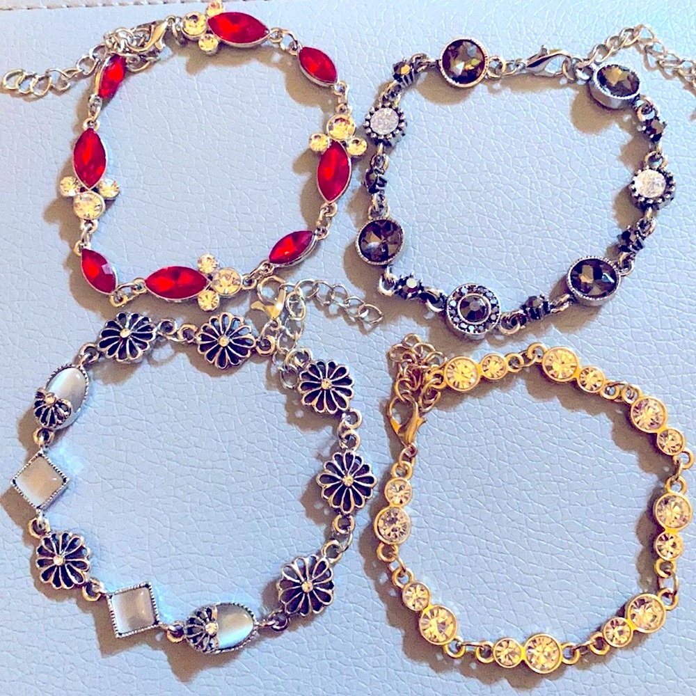 4 beautiful bracelets!